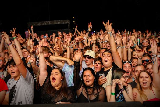 Artan Maliyetler Yaz Festivallerini Zorluyor